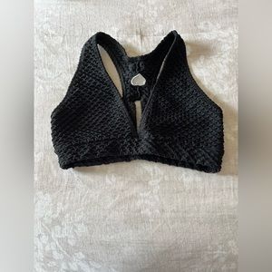 “One size fits all” black Booty By Brabants sports bra. Tight fit.
